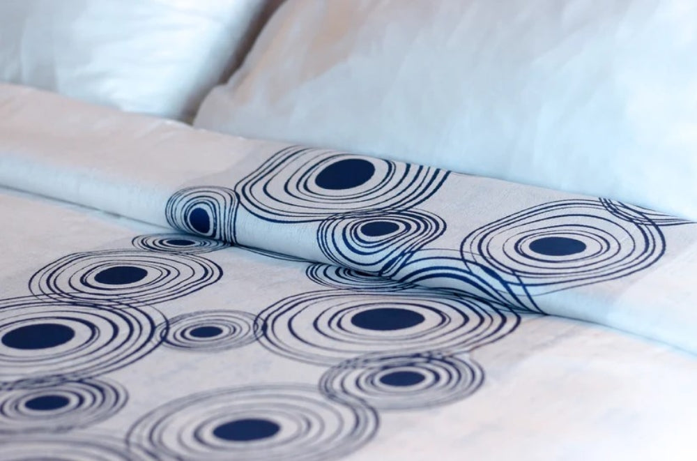 Marigold Top Sheet Curlicue – White/Navy