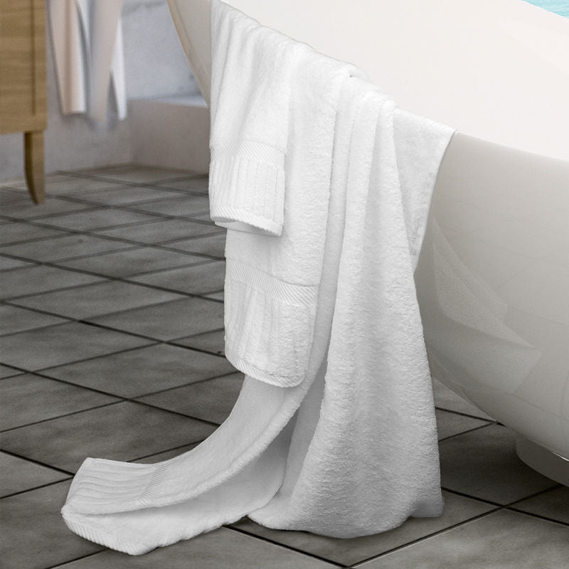 SIGNATURE WHITE POOL TOWELS 35 x 70 20.00 lb 100% Cotton CTN Pack of 2 DZ (24 Towels)