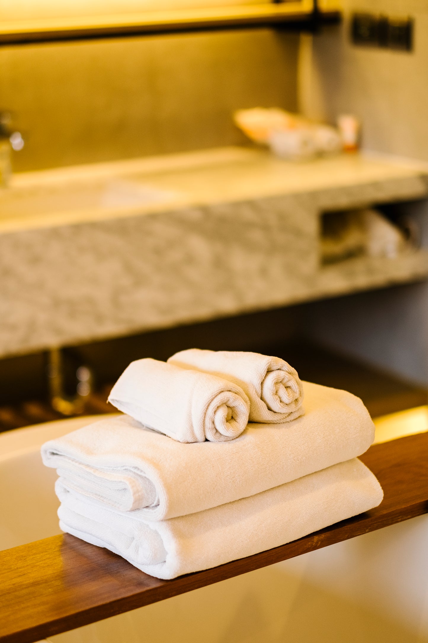 Imperia Towel Collection - 25x52 Pure Cotton Bath Towel (Pack of 4) (48 towels)